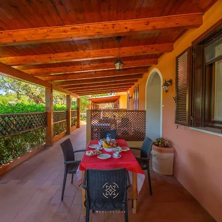 Con Piscina E Spiaggia, Per Famiglie! Tatil Evi Olbia